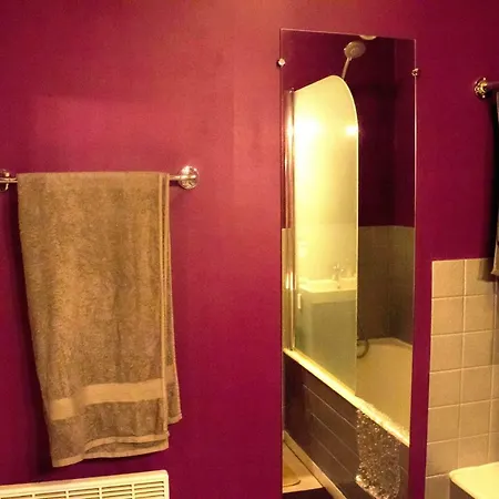 Apartment T1 Equipe Avec Balcon & Parking ! *